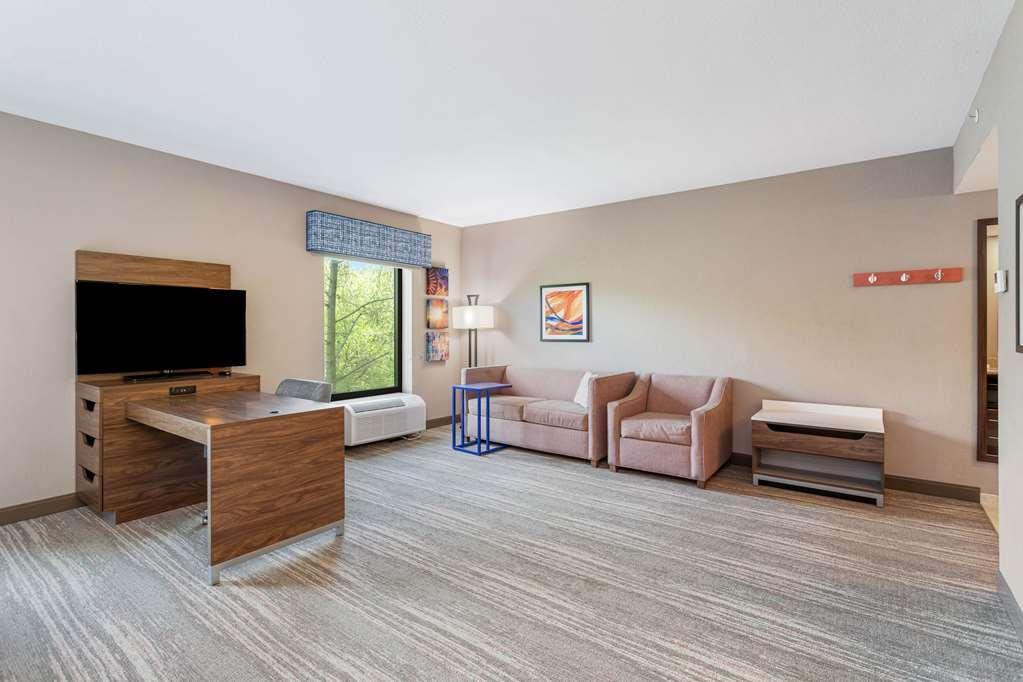 Hampton Inn & Suites Orlando-Apopka Room photo